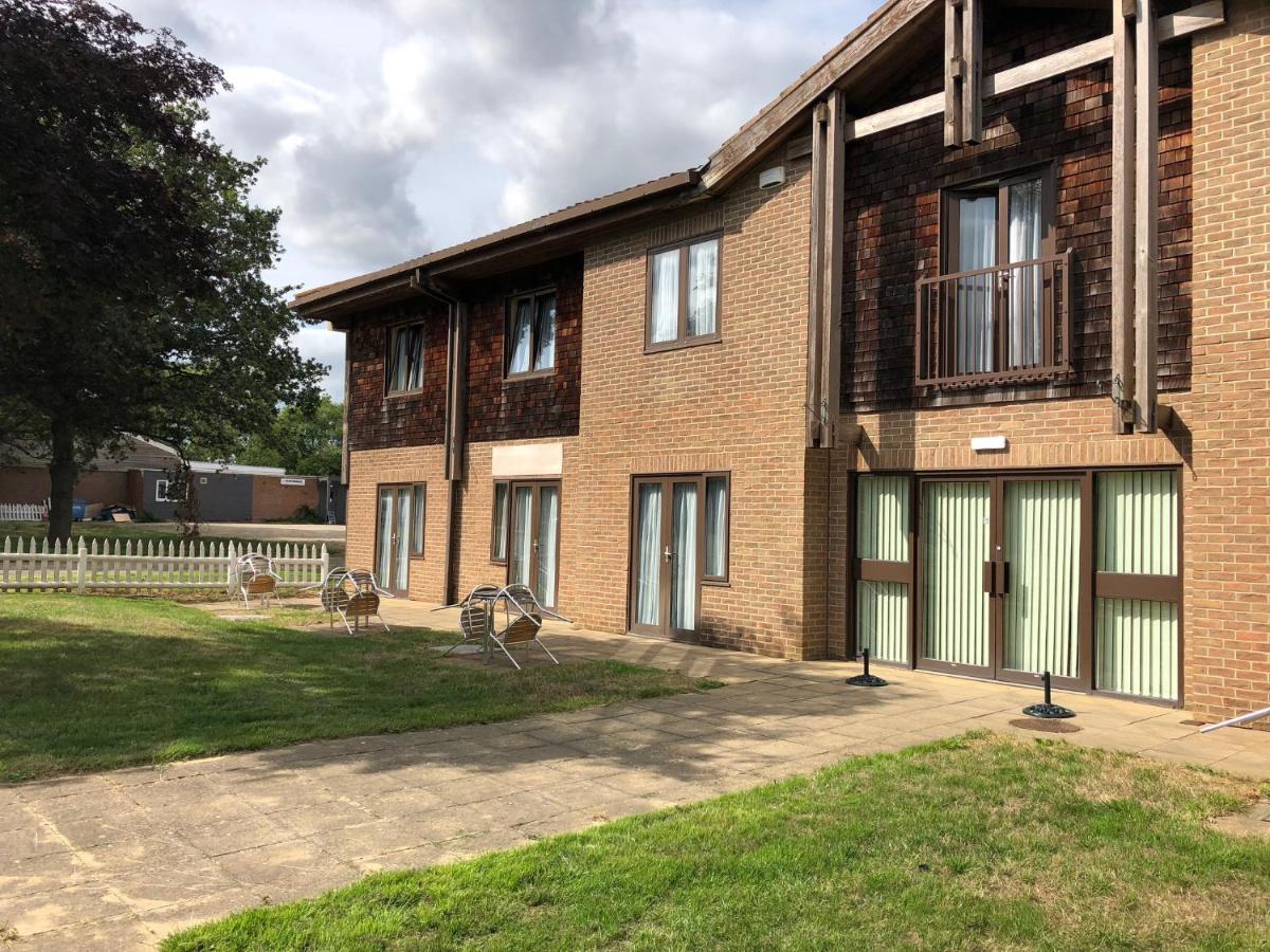 Stoneleigh Park Lodge - Housity
