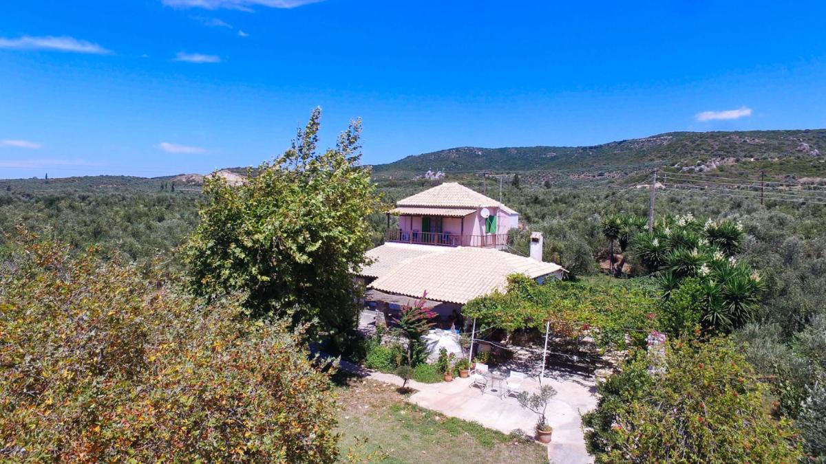 Traditional house in a natural oasis - Housity
