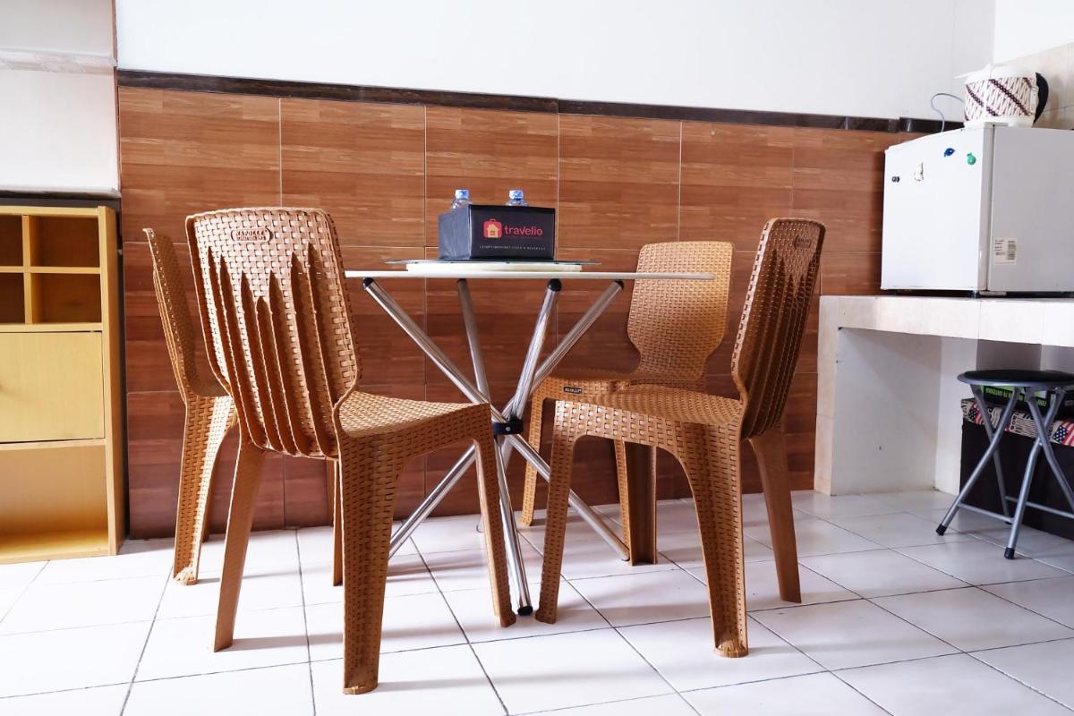 Cozy 2BR Mediterania Palace Kemayoran near to Jiexpo Kemayoran By Travelio - Hizvo