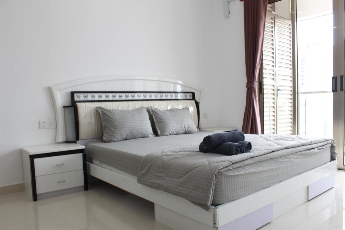 Riverfront Condo at Diamond Island - Housity