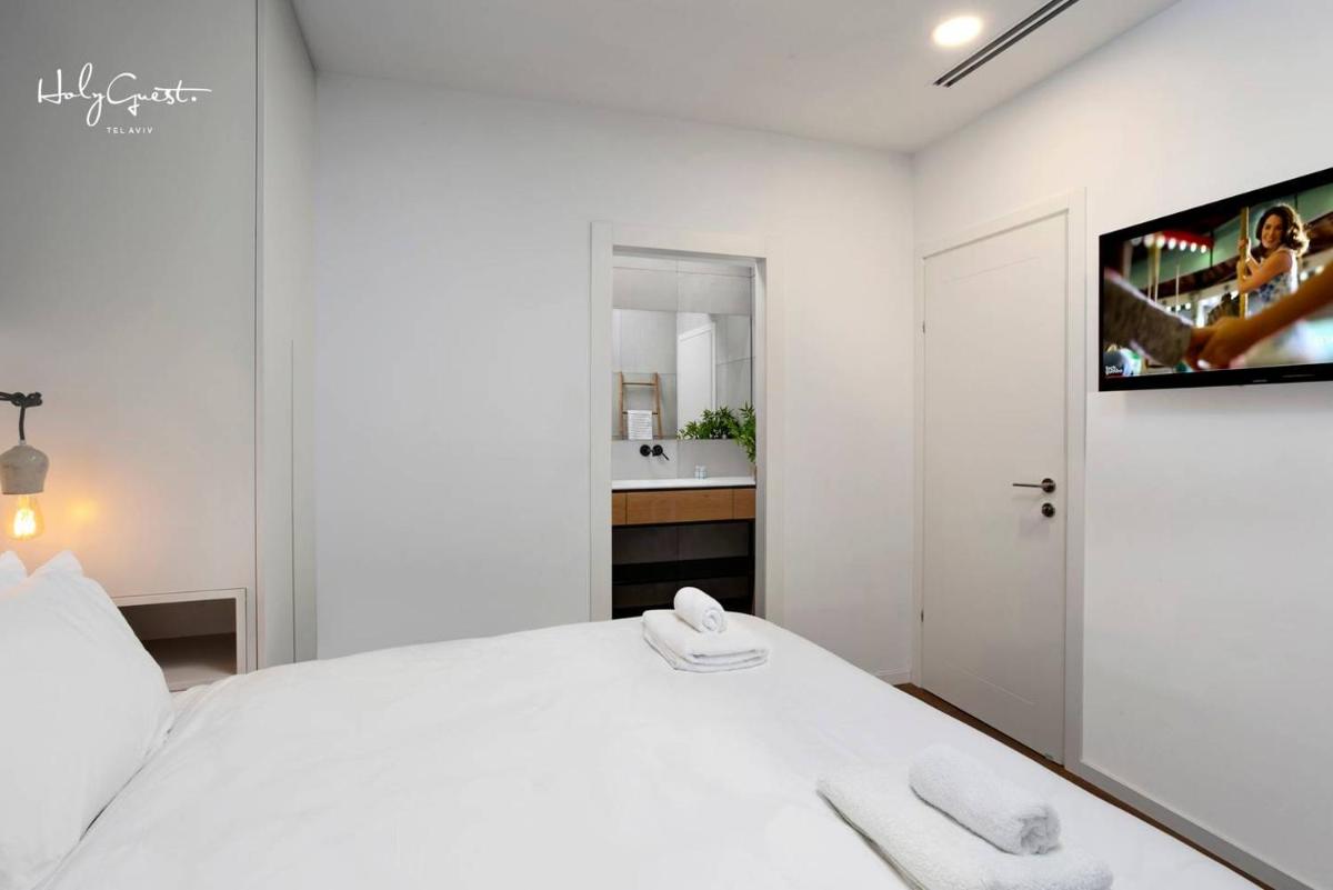 Loftstyle Beach in Gordon ByHolyguest - Housity