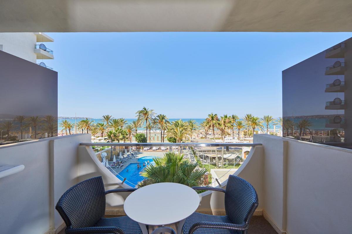 Un balcón o terraza de Hotel Playa Golf - Adults Only