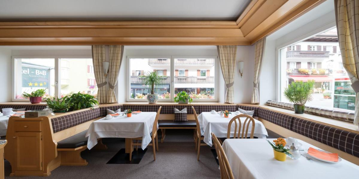 Hotel Garni Planaces - Housity