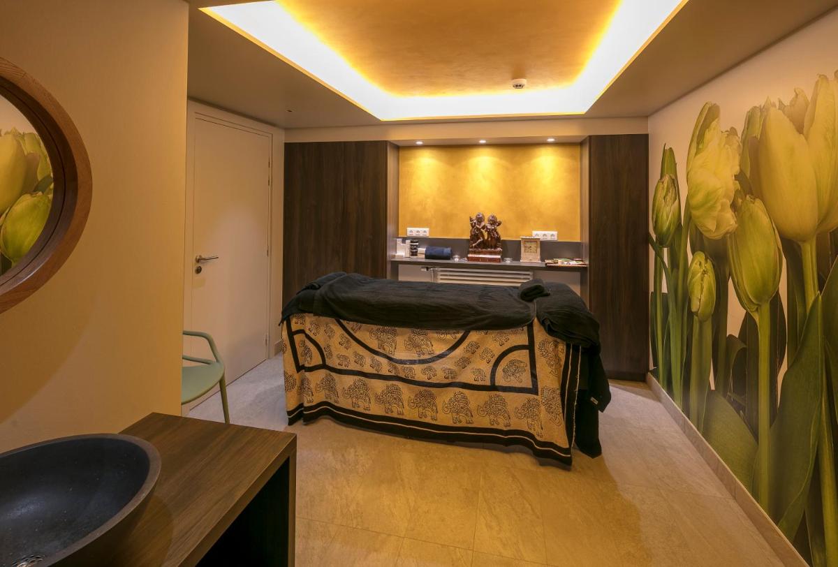 Photo de la galerie de l'établissement Best Western Plus Hotel & SPA Le Schoenenbourg, à Riquewihr