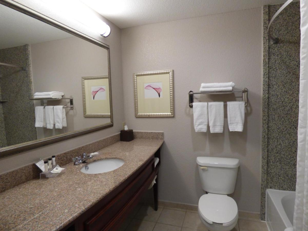 Country Inn & Suites by Radisson, Pensacola West, FL - Housity
