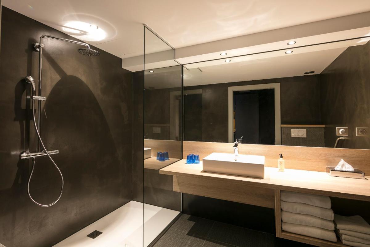 Salle de bains dans l'établissement Best Western Plus Hotel & SPA Le Schoenenbourg