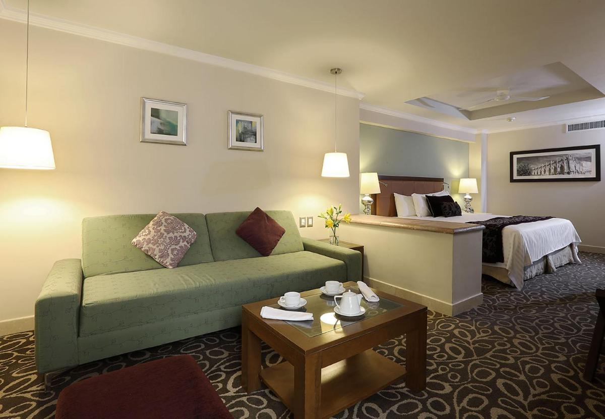 Emporio Zacatecas - Housity