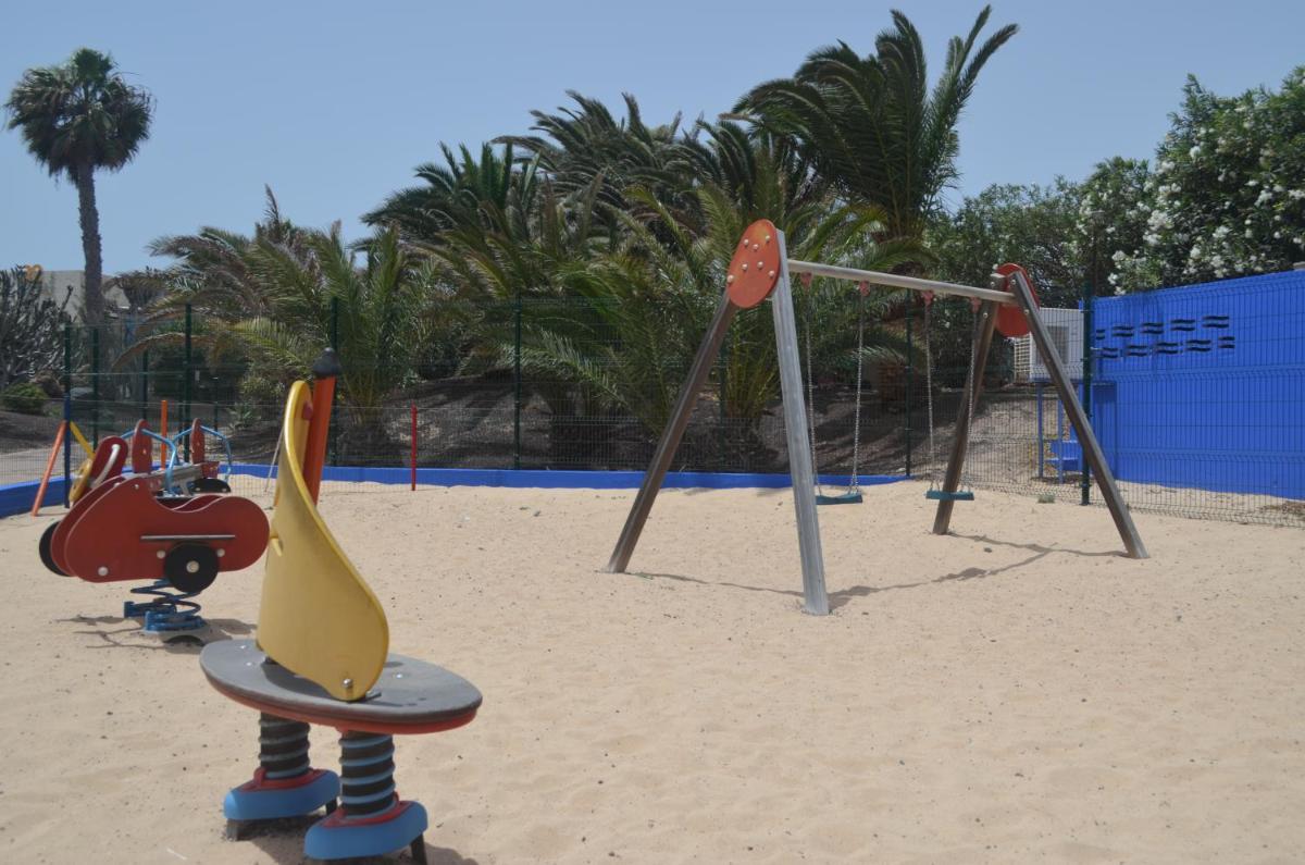 Zona de juegos infantil en Hotel LIVVO Risco del Gato Suites