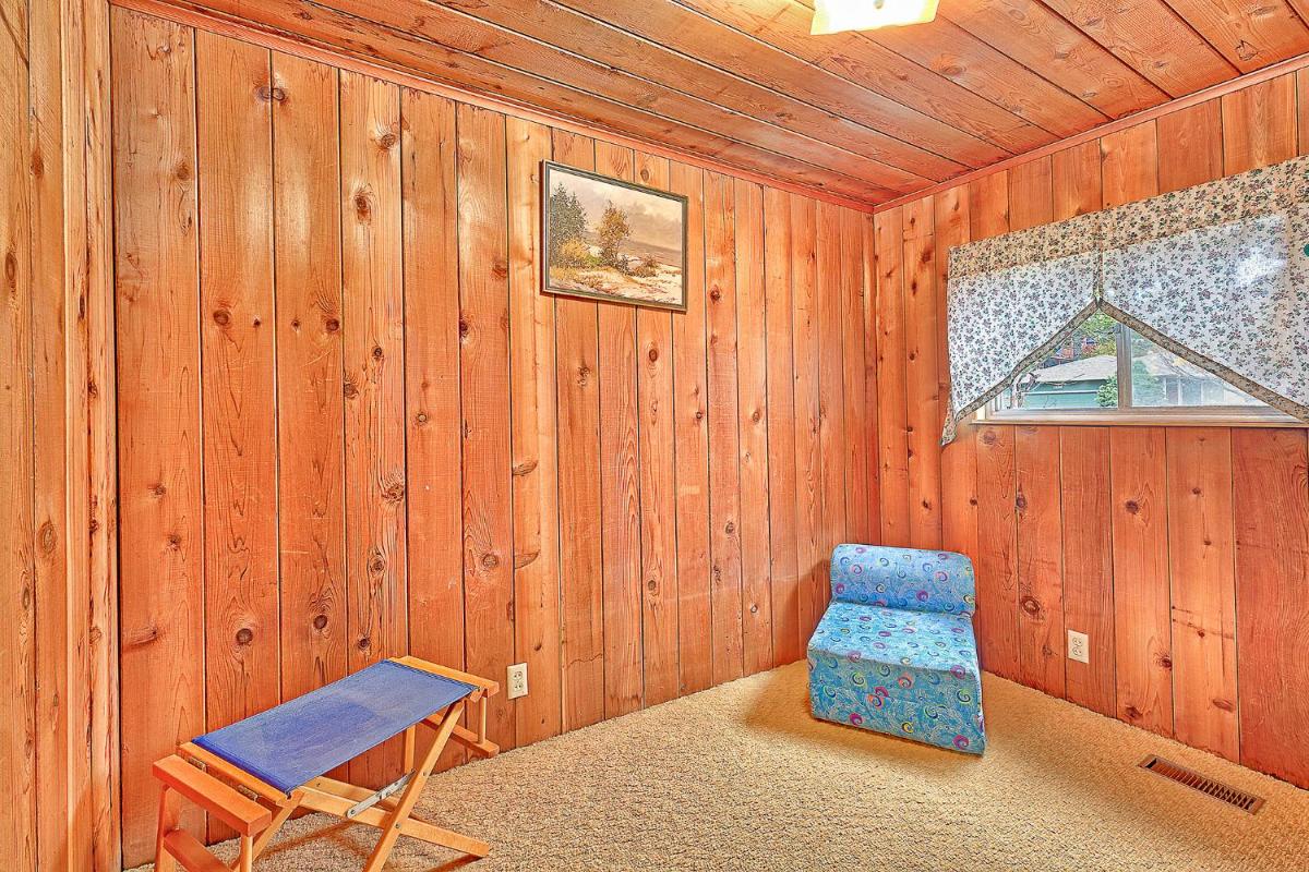 Crews Quarters - Housity