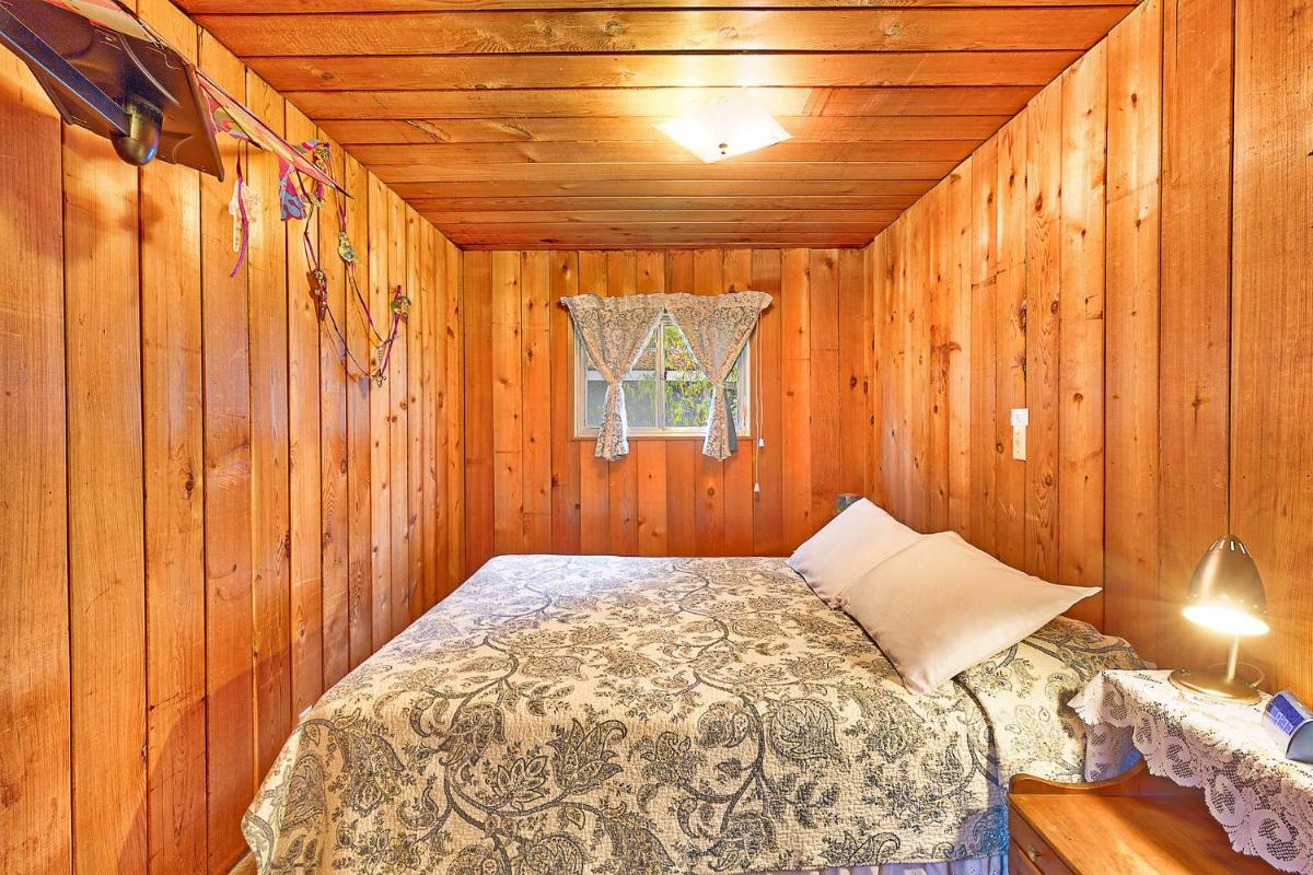 Crews Quarters - Housity