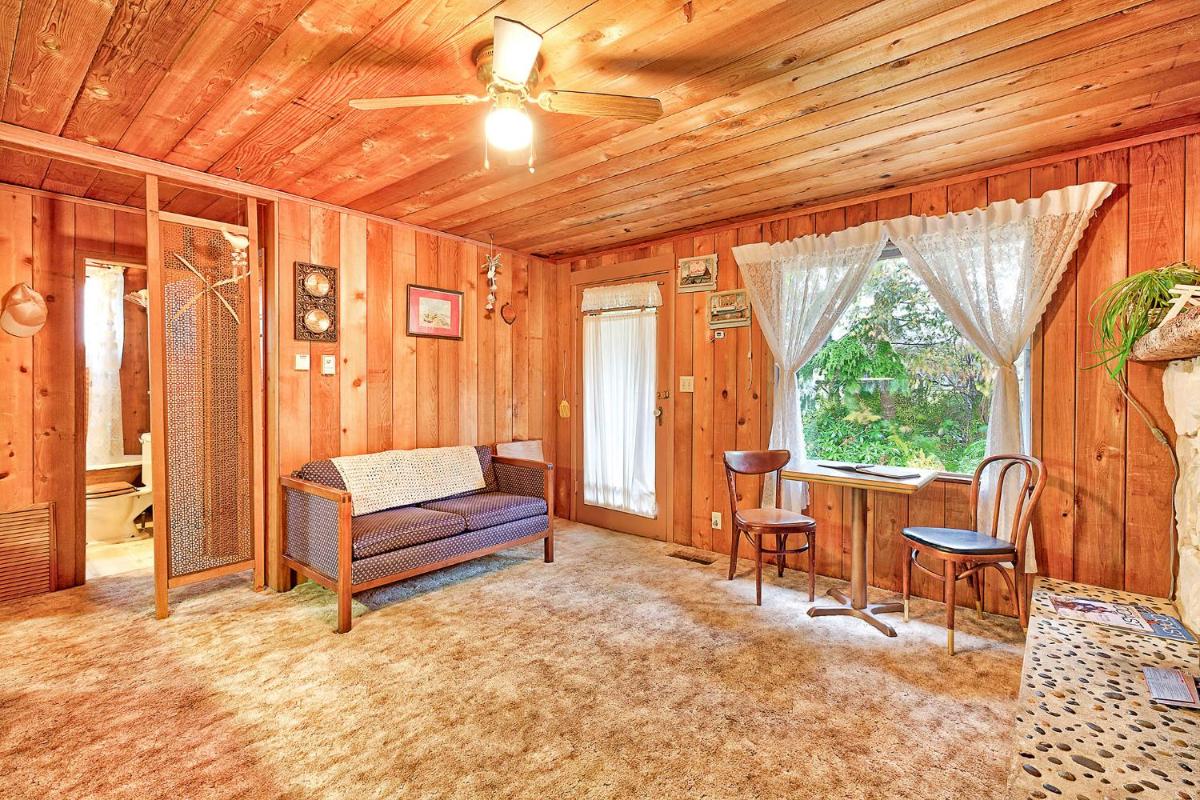 Crews Quarters - Housity