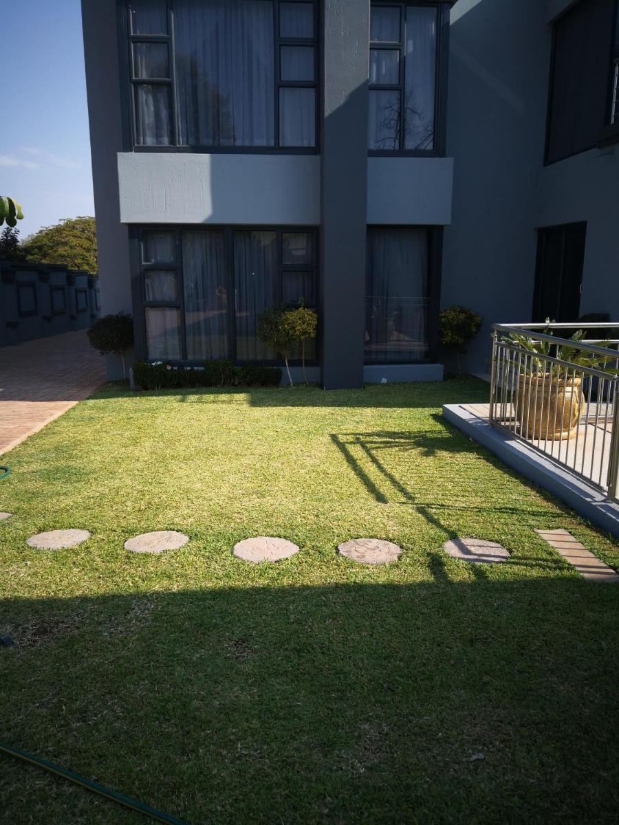 Mmakgabo Boutique Lodge - Housity
