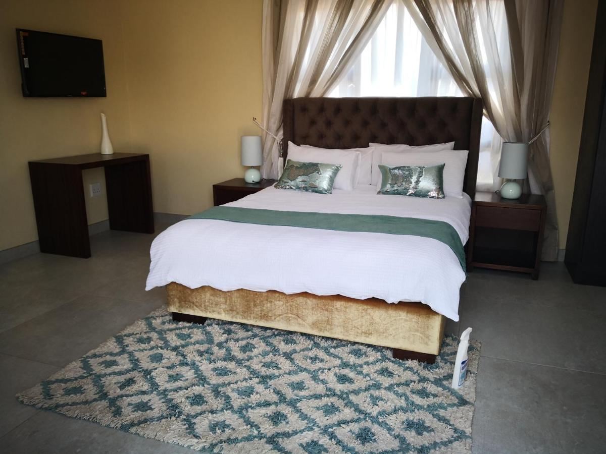 Mmakgabo Boutique Lodge - Housity