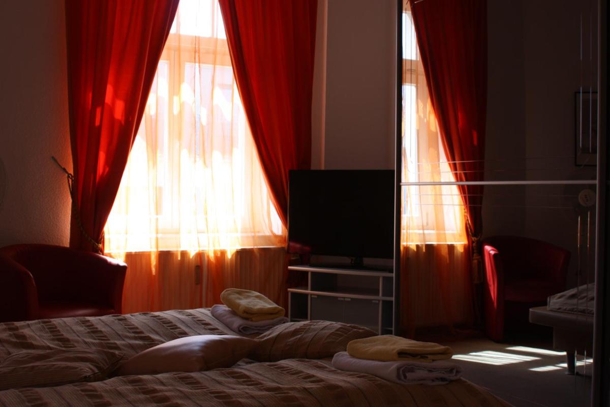 Villa De Baron - Housity