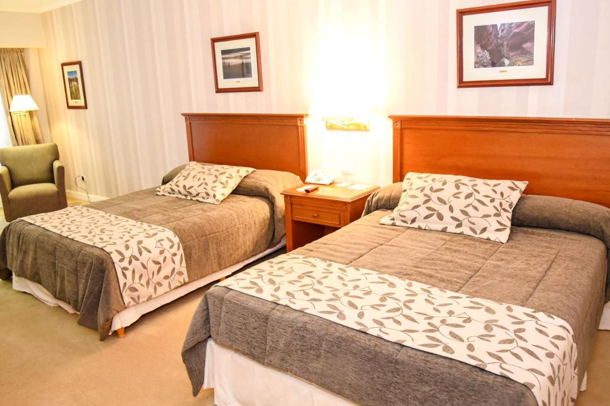 Howard Johnson Rio Ceballos Hotel y Casino - Housity