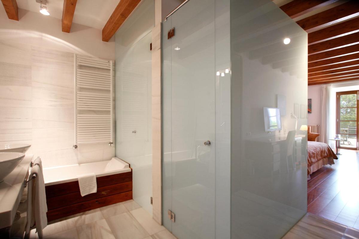 Un baño de Sa Cabana Hotel & Spa - Adults Only