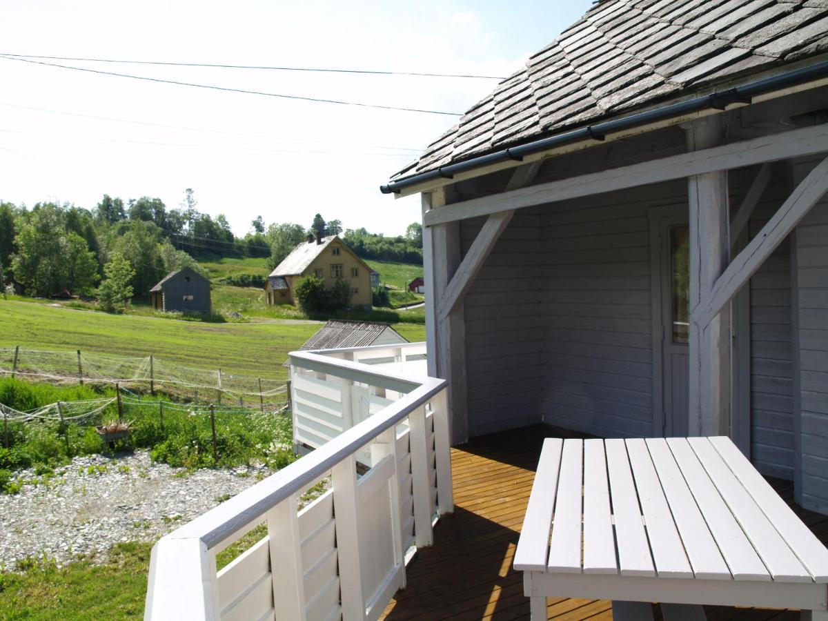 5 bedrooms, large apartment with nice view and nature - Housity