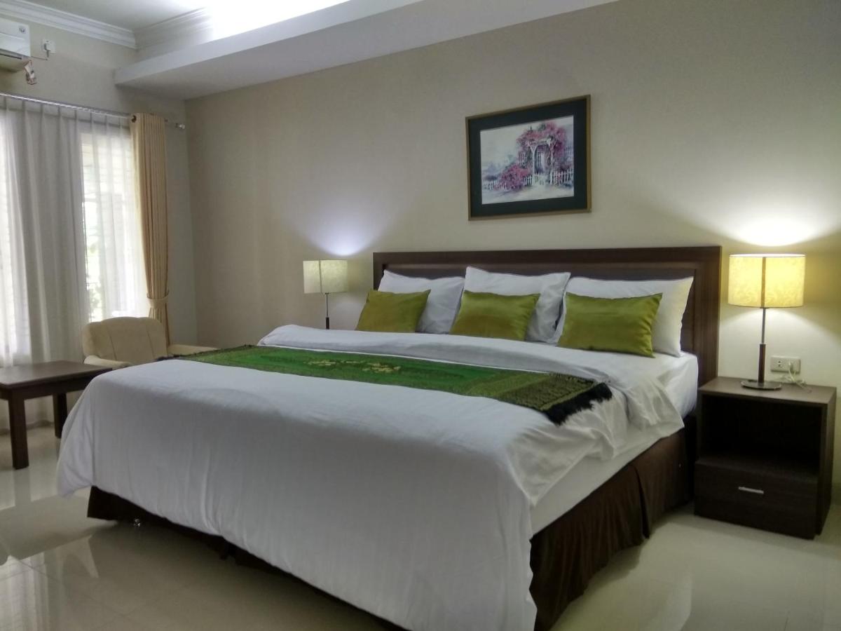 Puri Ratna Joewita - Housity