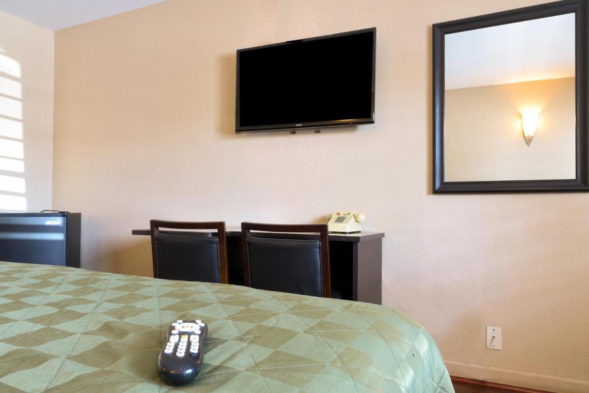 Covina Motel - Housity
