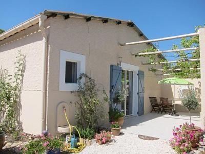 Le Quatorze - Housity
