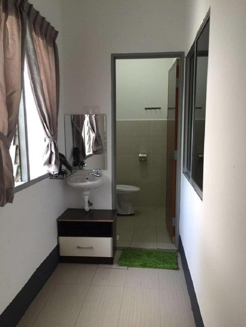 Greenpeace Homestay Kluang - Housity