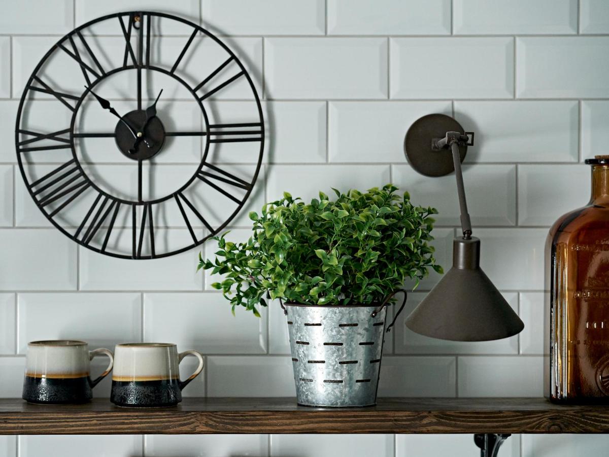 Rivers Street Townhouse - Garden Maisonette - Housity