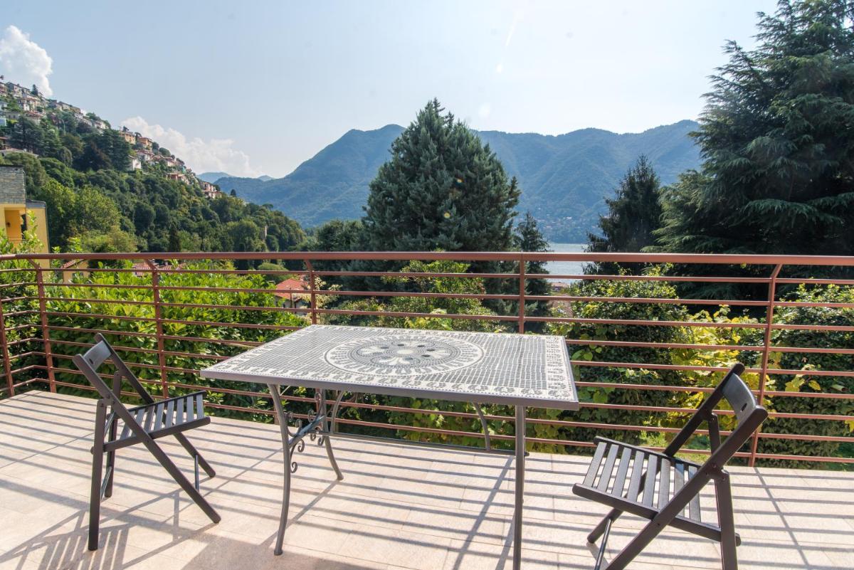 Villa Vittoria - The House Of Travelers - Housity