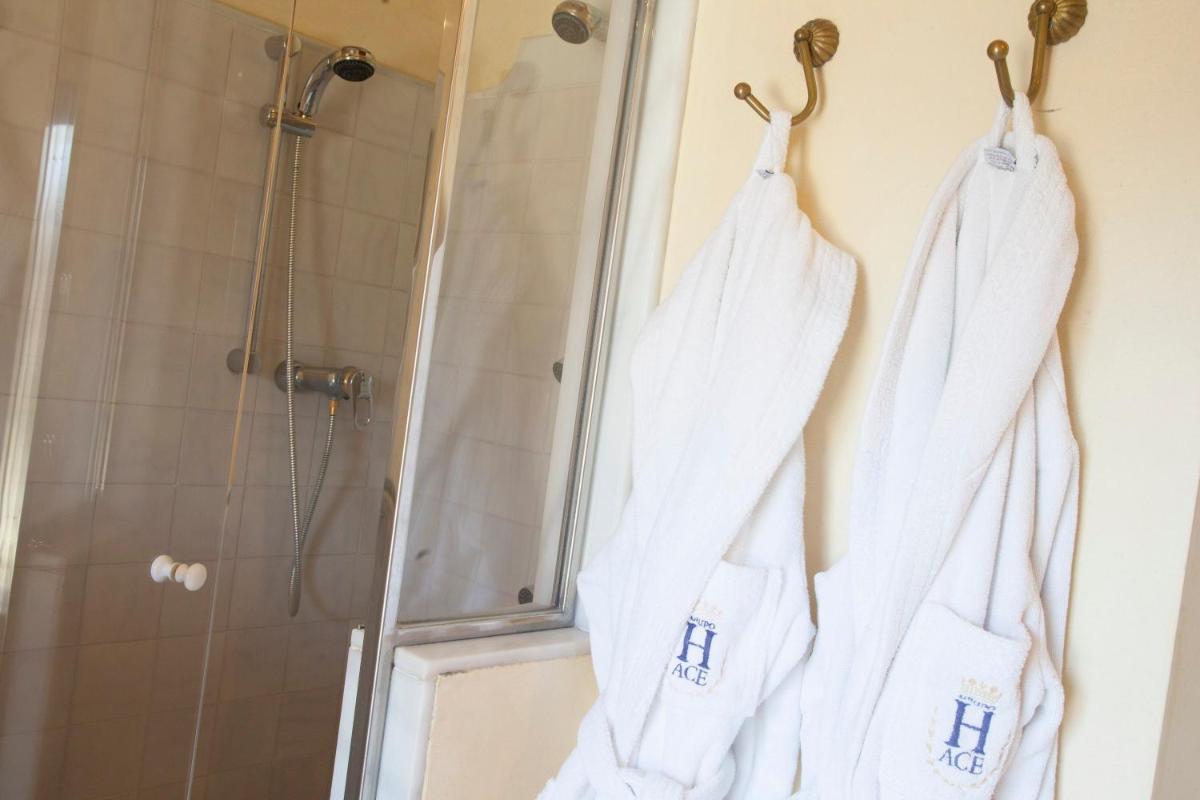 Un baño de Villa Jerez