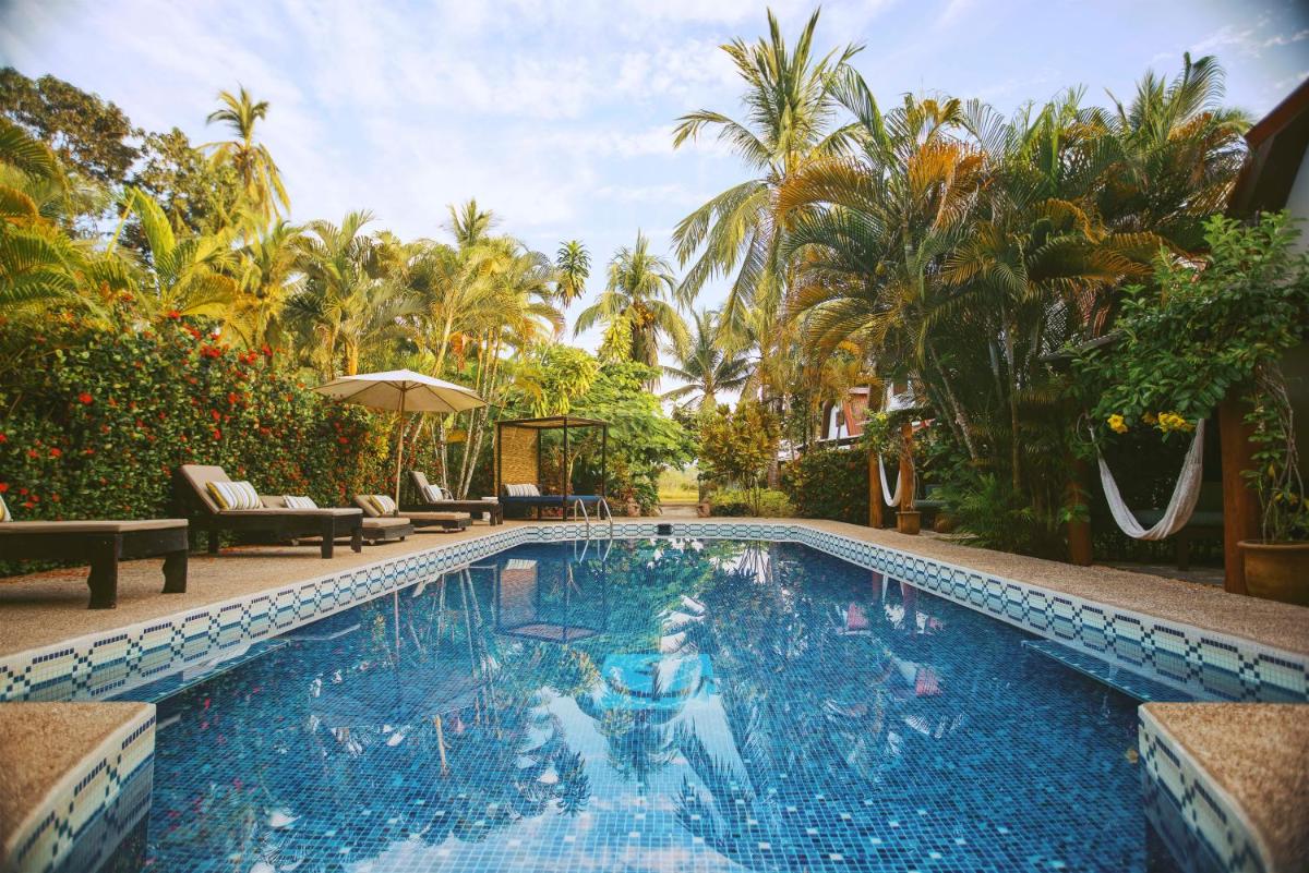 Encantada Ocean Cottages - Housity