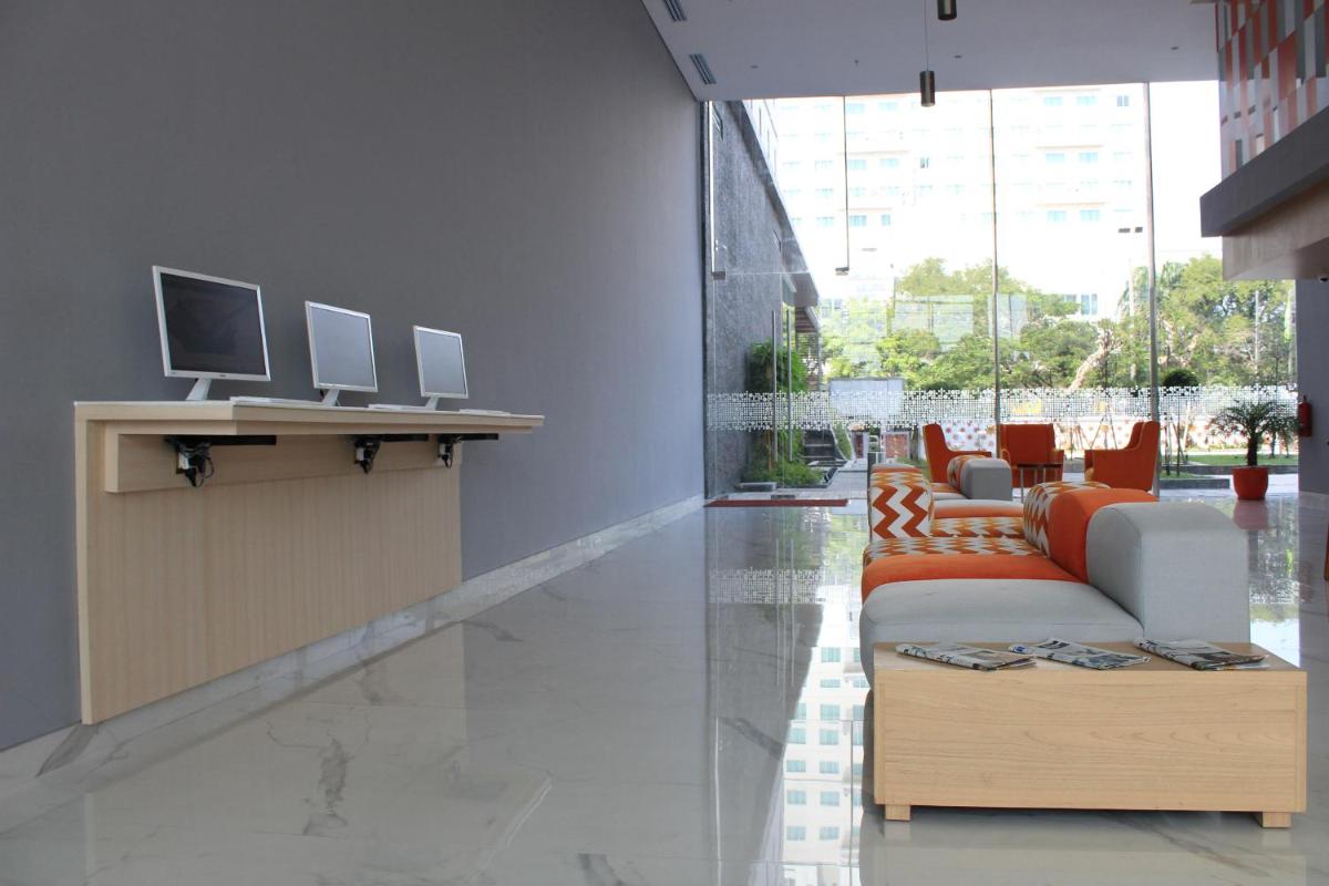 HARRIS Hotel & Conventions Solo - Housity