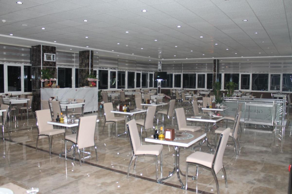 Oz Cavusoglu Hotel - Housity