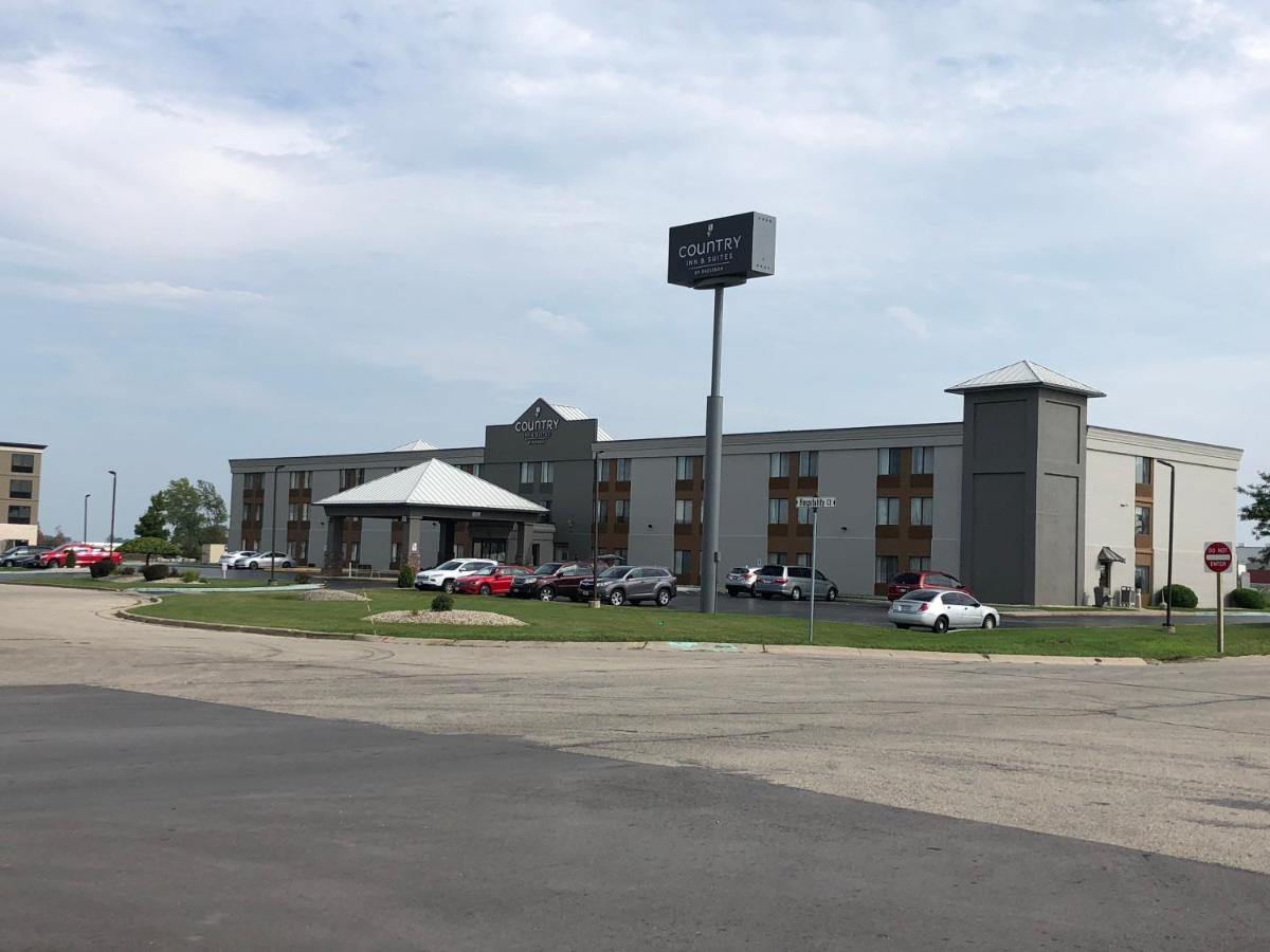 Country Inn & Suites by Radisson, Mt Pleasant-Racine West, WI - Housity