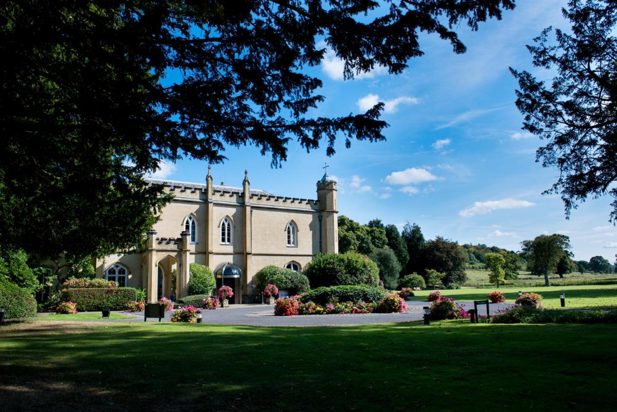 The Coach House at Missenden Abbey - Housity