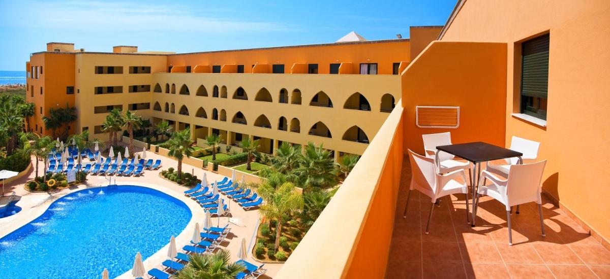 Apartamentos Playamarina - Housity
