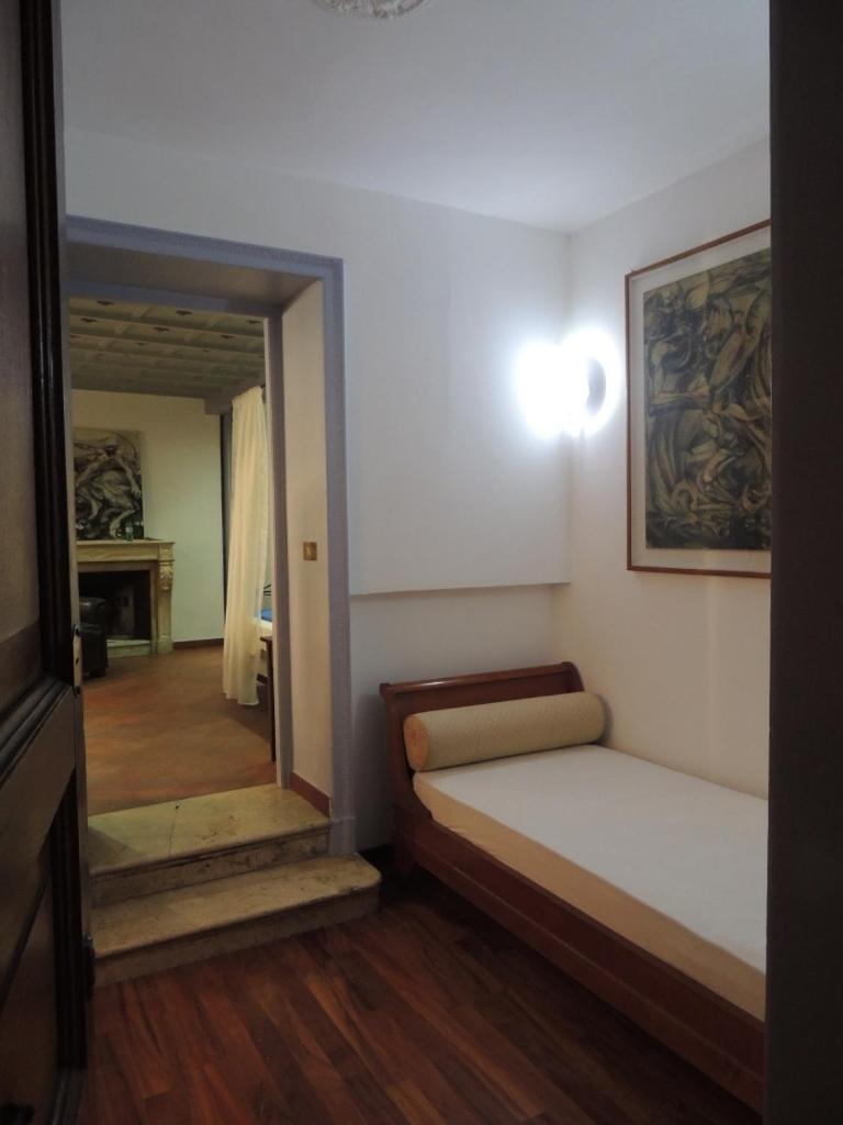 Suitetrails - the one farnese apartment