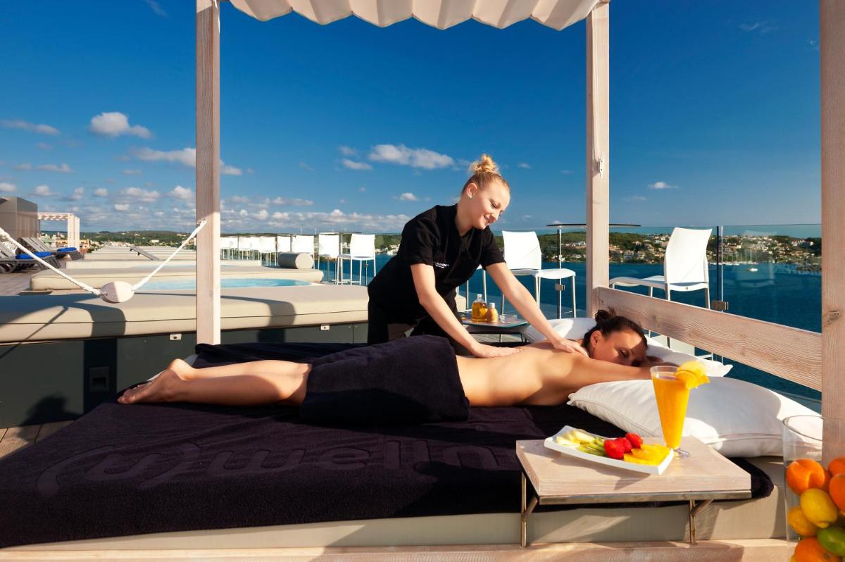 Clientes alojados en Barceló Hamilton Menorca - Adults Only