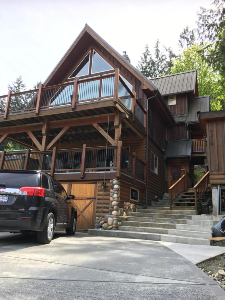 Freedom Lodge & Spa - Housity