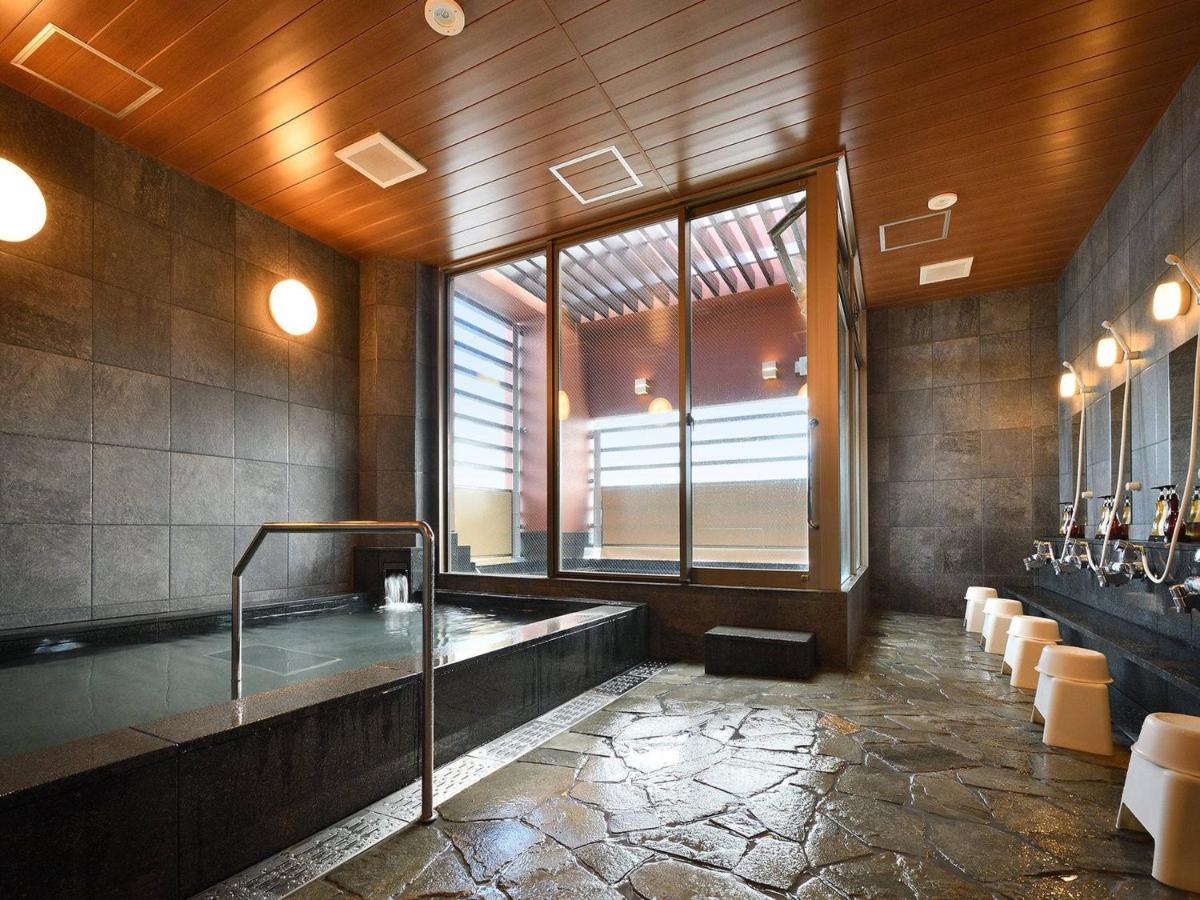 Hotel WBF Grande Hakata - Housity