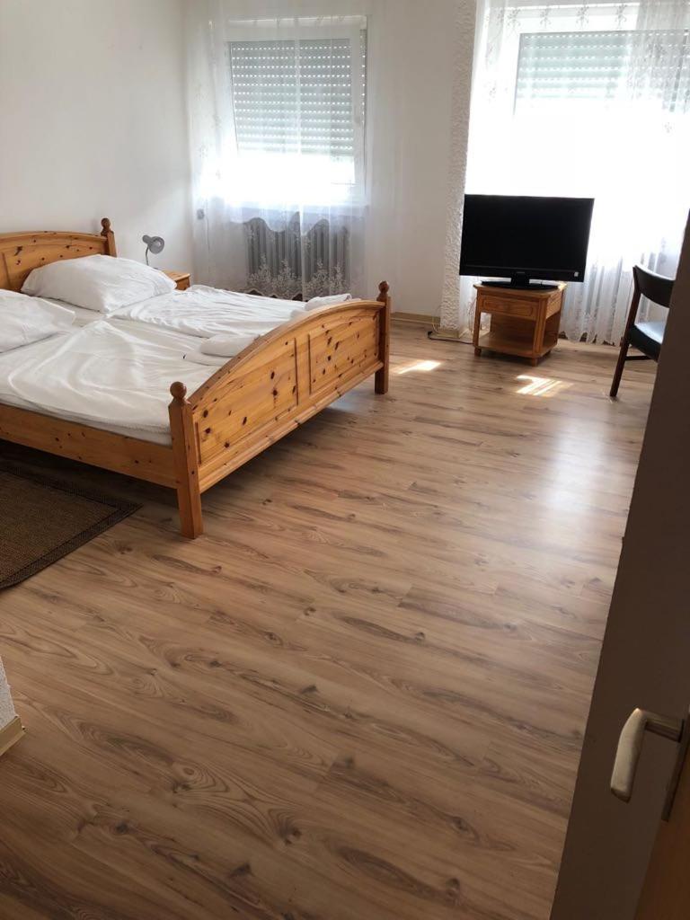 Hotel Europa - Housity