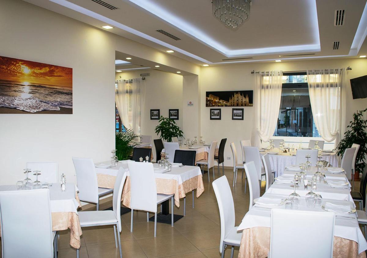 Cristal Rooms - Housity