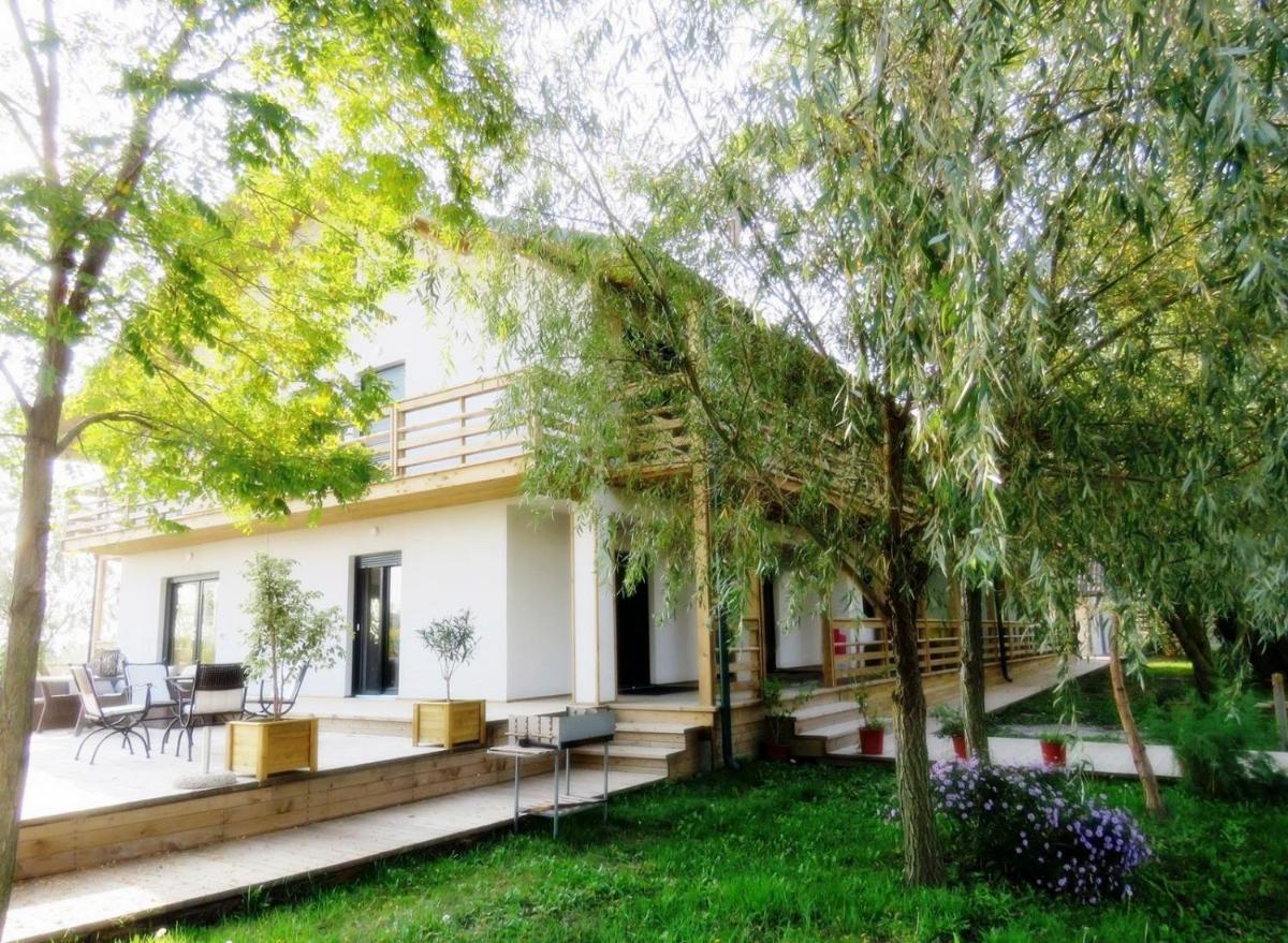 Green Coffee House - Housity