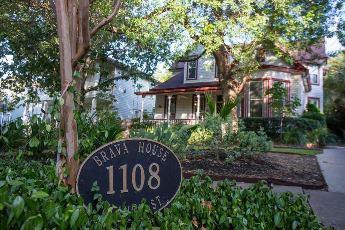 Brava House B&B - Housity