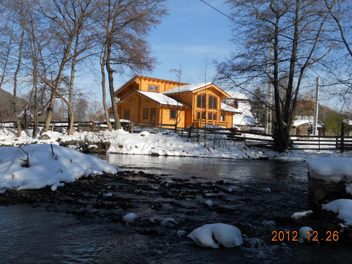 Hargita Udvarhaz Zetevaralja - Housity