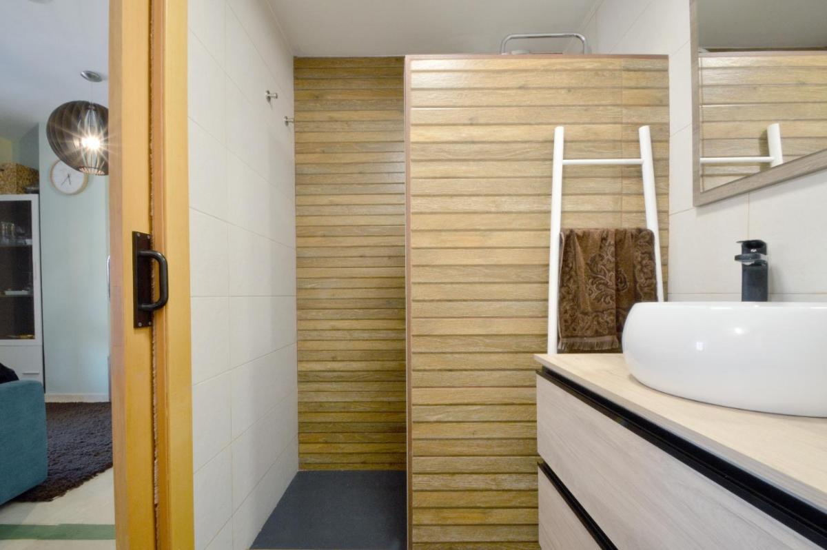 Moderno apartamento frente a la playa y el centro - Housity