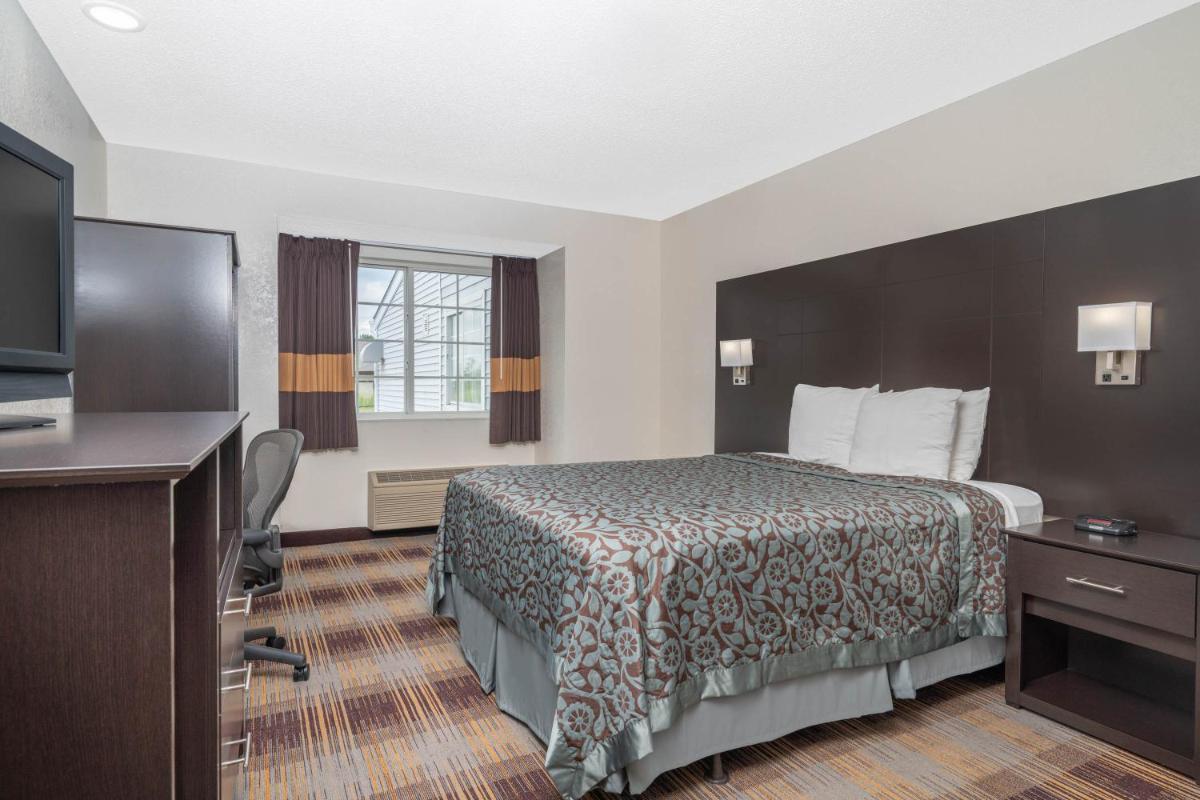 Days Inn by Wyndham Faribault - Housity