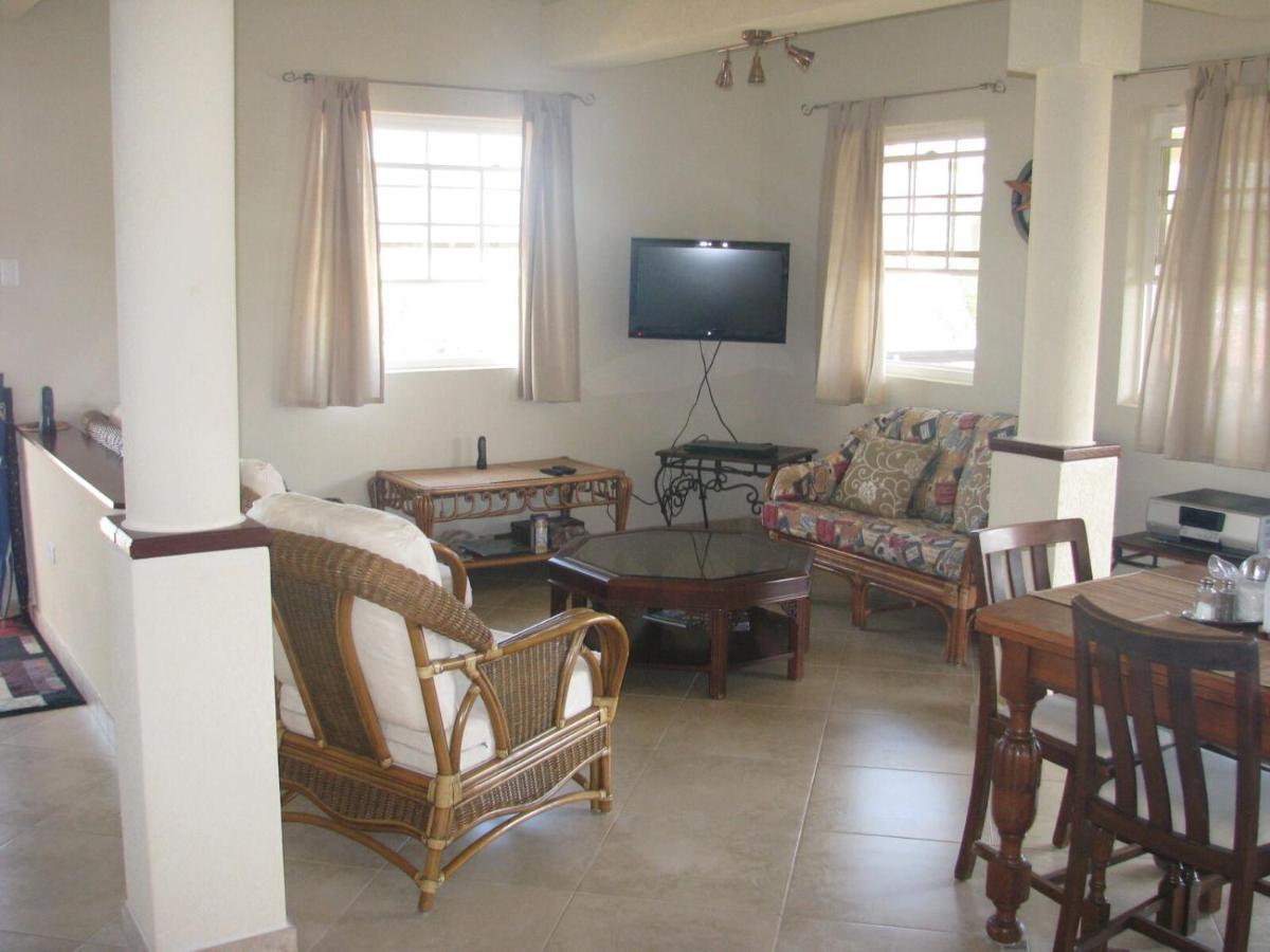 Apartments in Maya's Bajan Villas - Housity