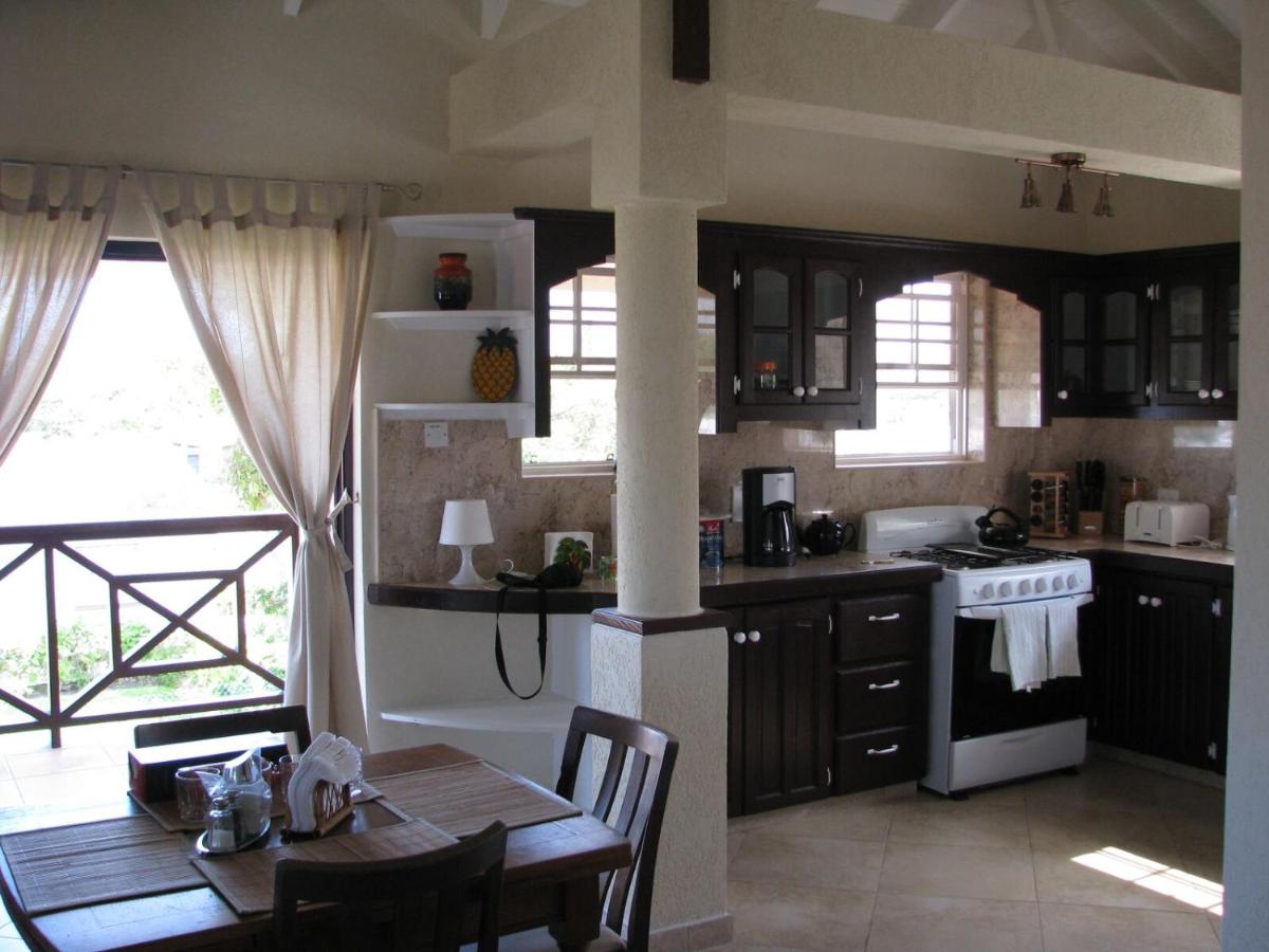 Apartments in Maya's Bajan Villas - Housity