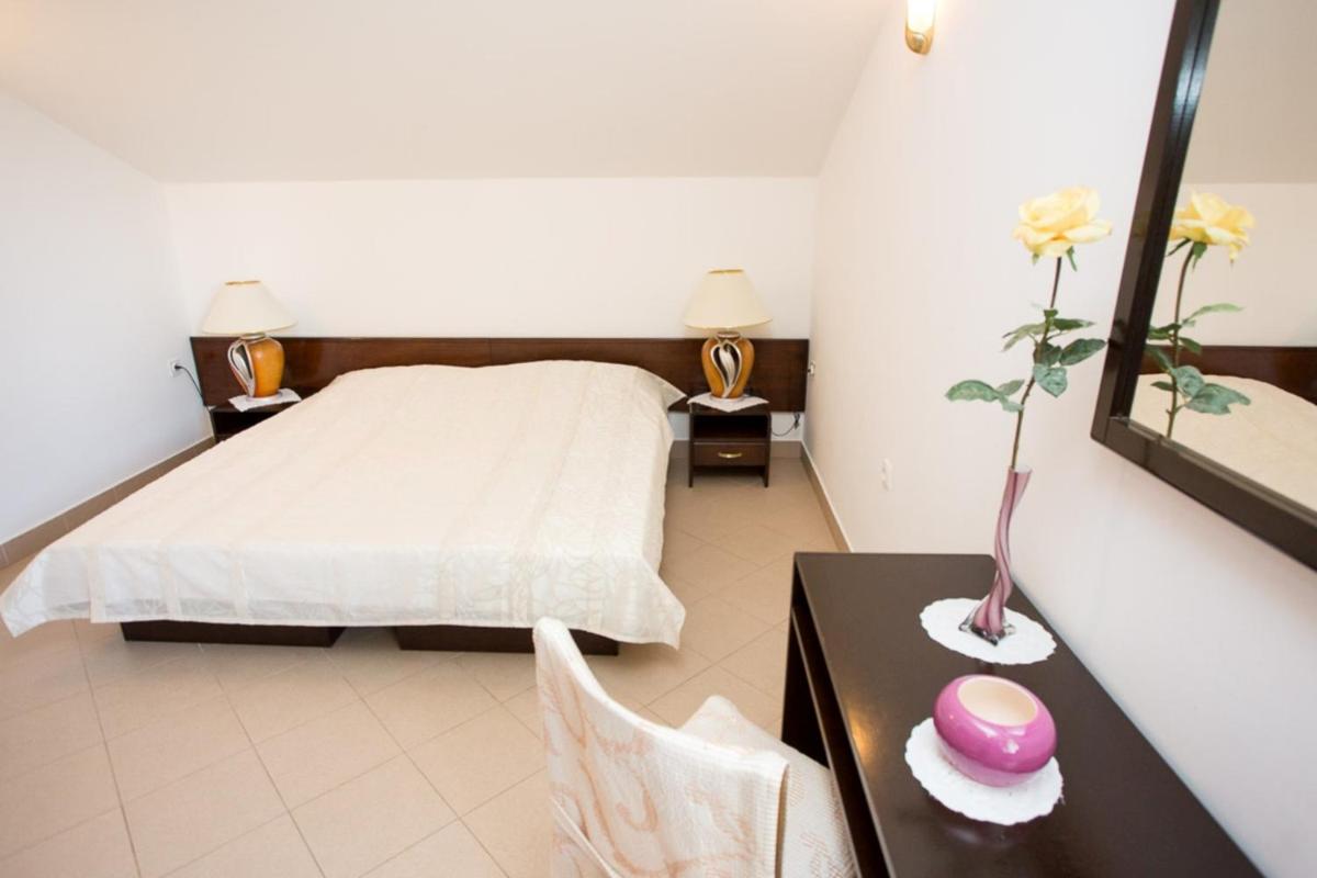 Apartment Punat - Housity