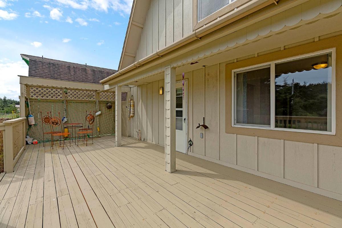 Surf Watch House - Housity