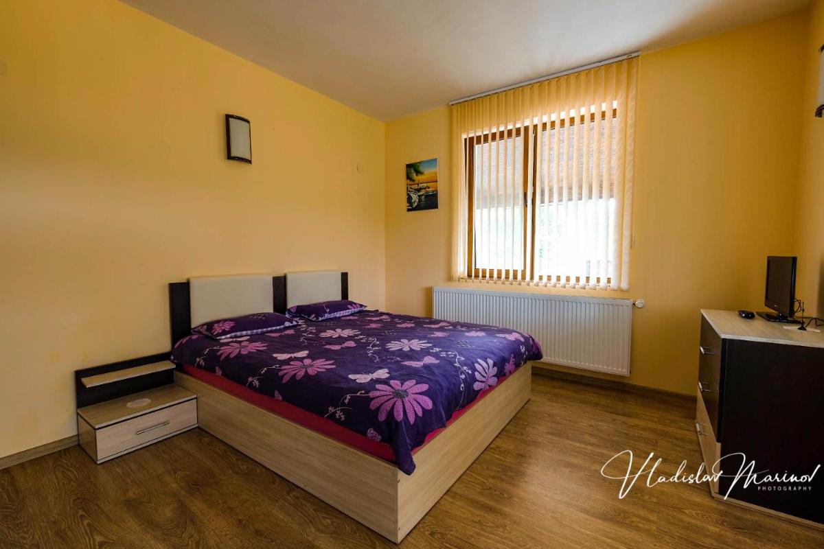 Bachvarovi Villas - Housity